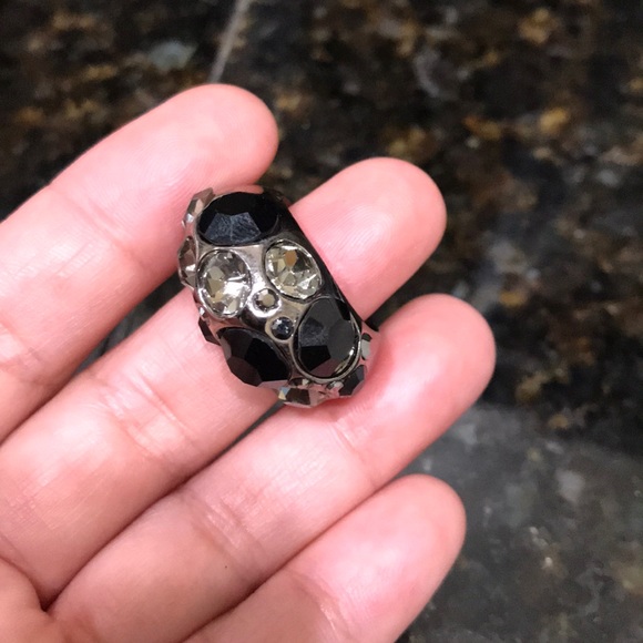 Jewels by Park Lane Genuine Swarovski Crystal  ring size 8 MSRP $88 - Picture 5 of 6